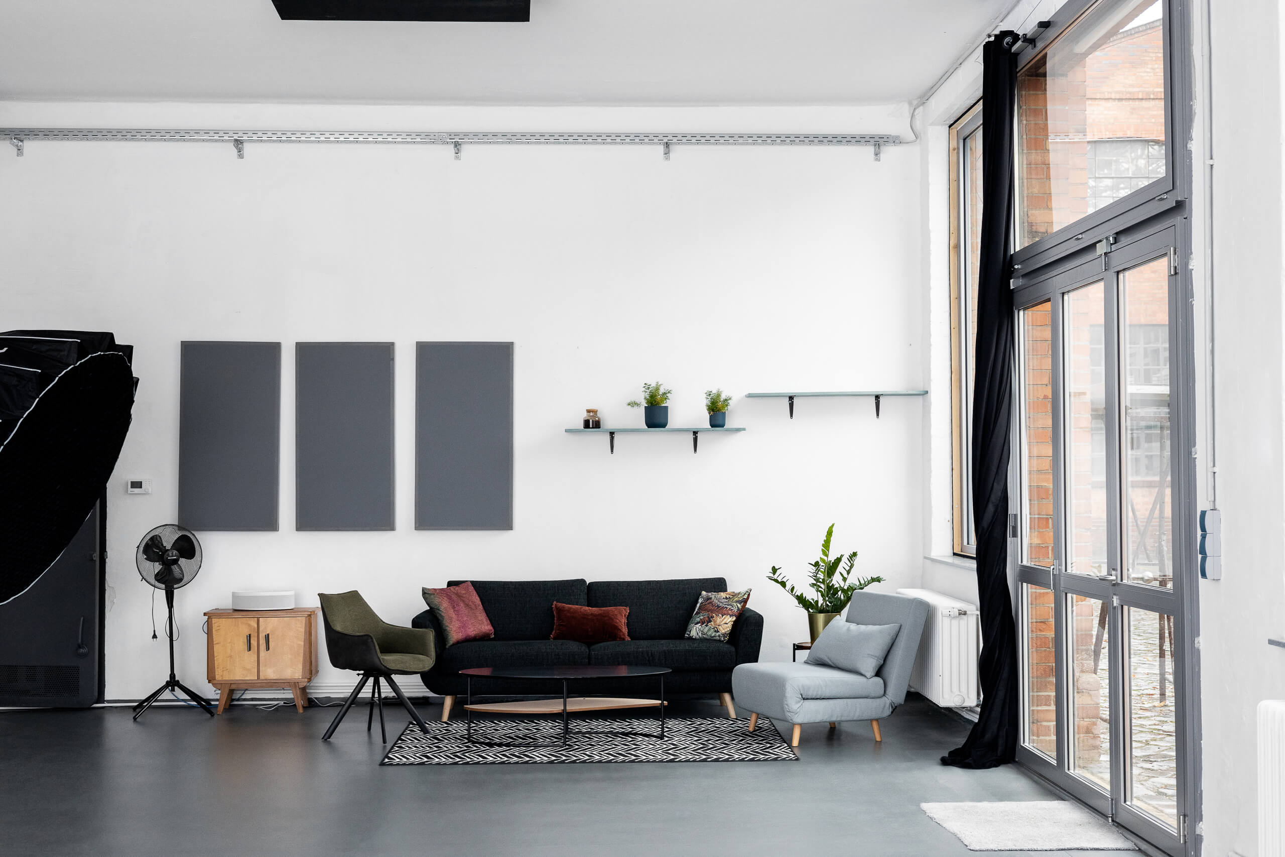 Content production studio Berlin - natural light studio space